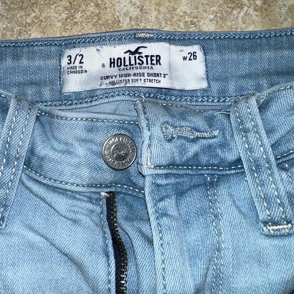 Hollister Curvy high-rise shorts 3“ Size 3/2 - Picture 2 of 3
